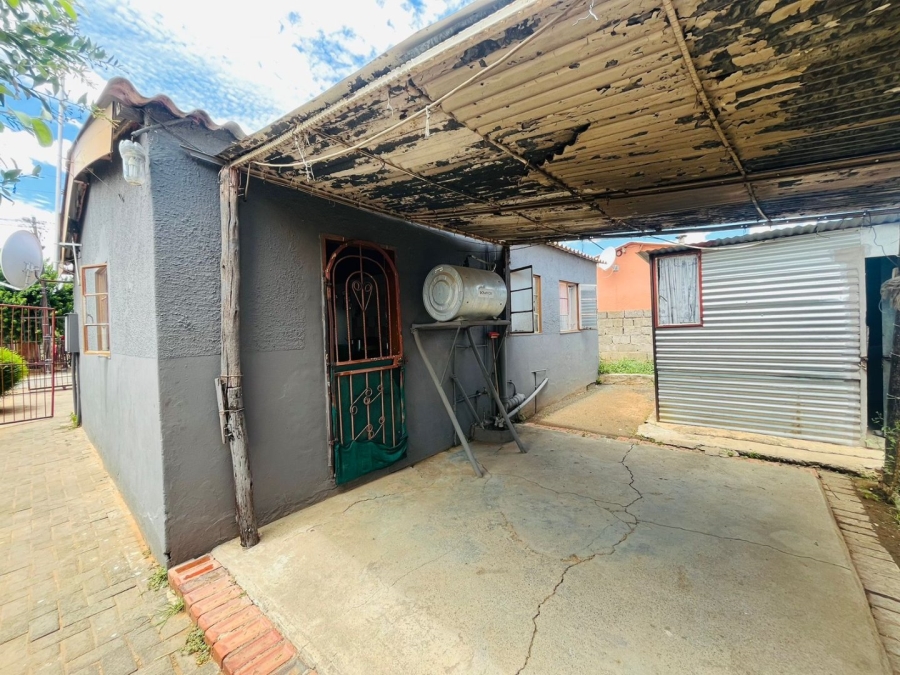 2 Bedroom Property for Sale in Heidedal Free State